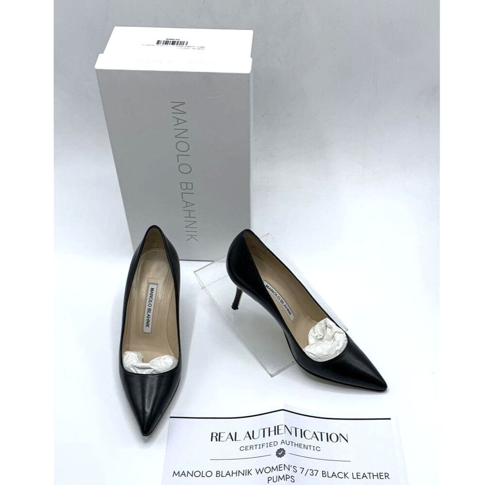 MANOLO BLAHNIK Women's US 6.5 / EU 37 Black Leather Pumps